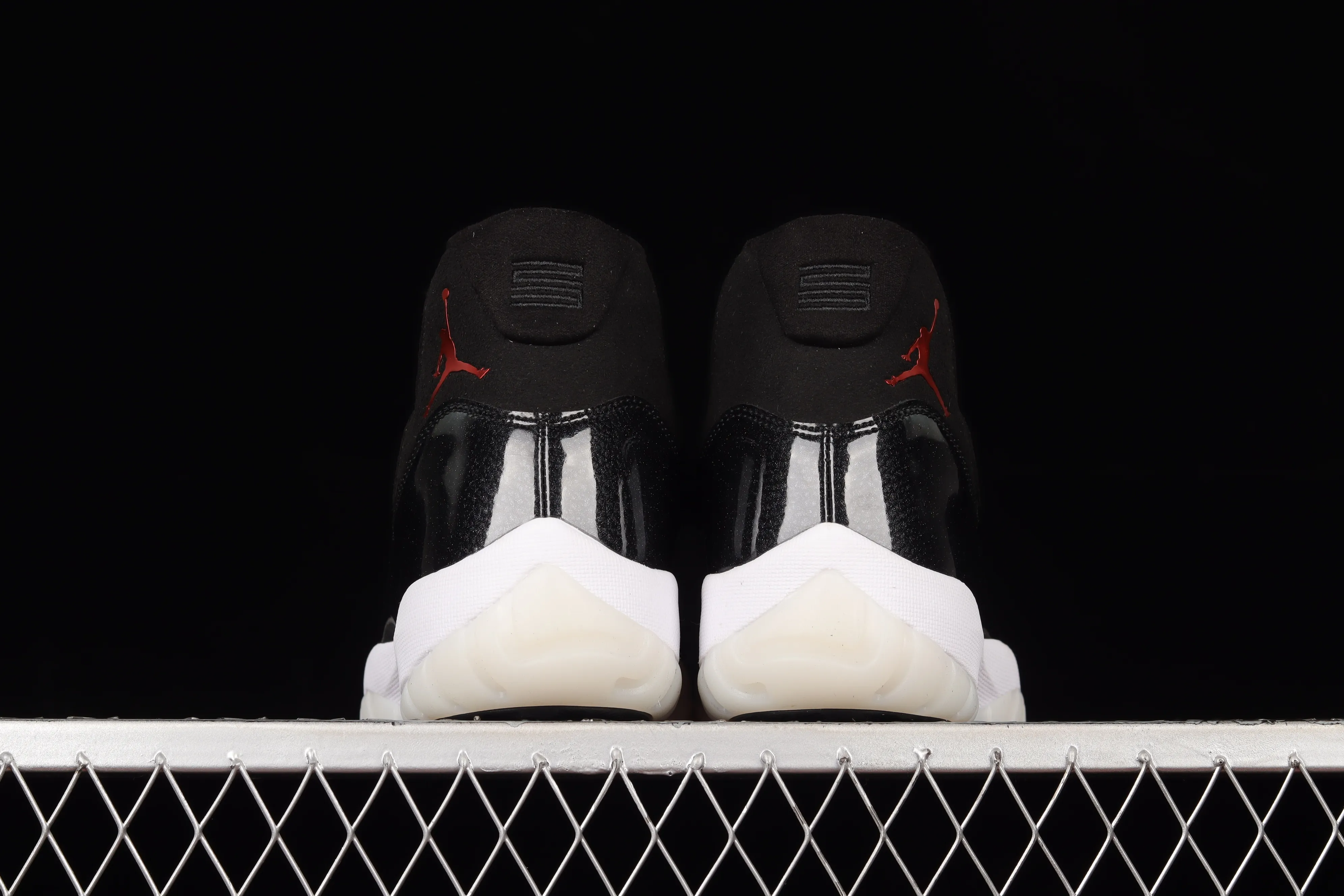 All categories Air Jordan Jordan series basketball shoes Air Jordan 11 F version Air Jordan 11 "72-10" AJ11 Joe 11 Devil basketball shoes first layer genuine carbon 378037-002
